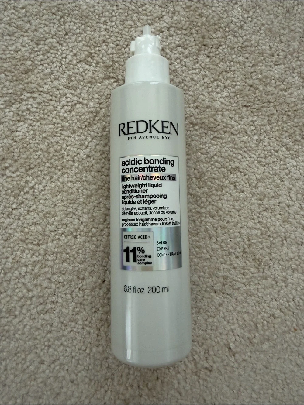 Redken White Acidic Bonding Concentrate Lightweight Liquid Conditioner -read